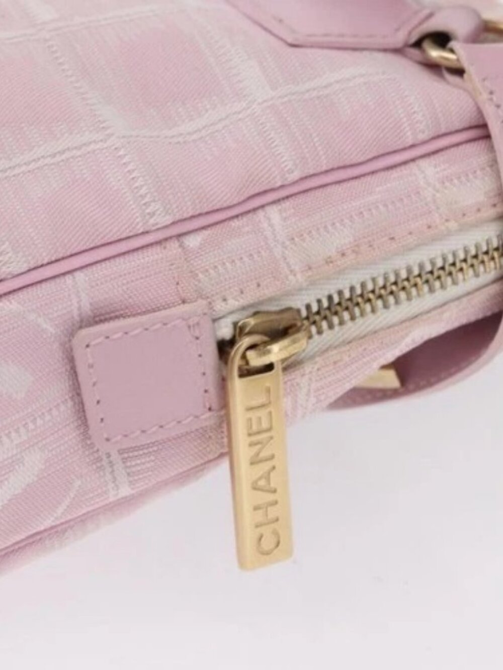 CHANEL New Travel Line Shoulder Bag Nylon Pink Gold CC Auth 163276 - Picture 9 of 15